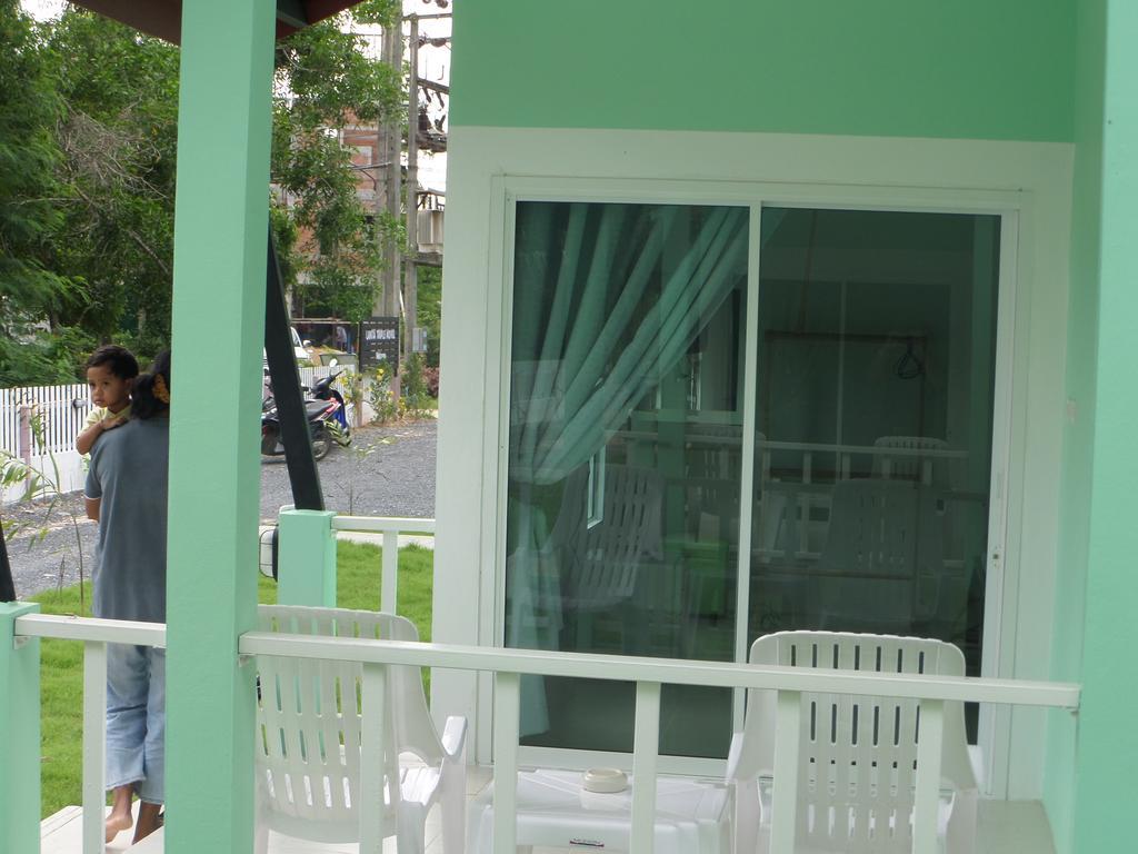 Lanta Triple Novel Hotel เกาะลันตา ภายนอก รูปภาพ