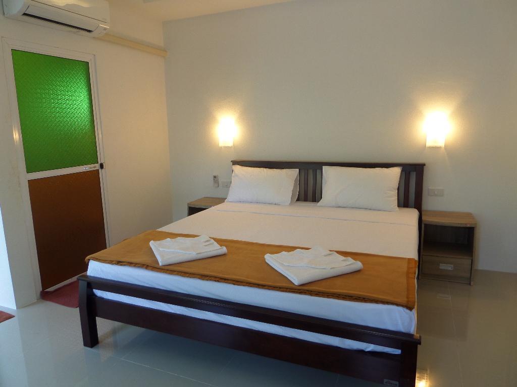 Lanta Triple Novel Hotel เกาะลันตา ภายนอก รูปภาพ